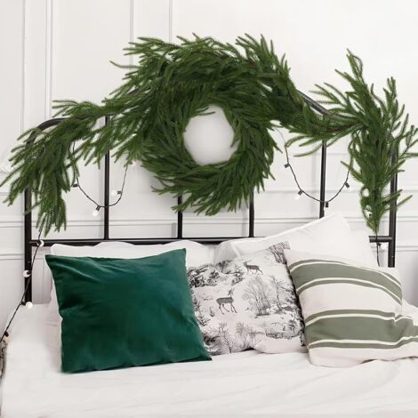 Plantes vertes artificielles de simulation Noël Norkford aiguille de pin colle douce rotin couronne de Noël avec des vignes sinueuses(180cm) (1/3)