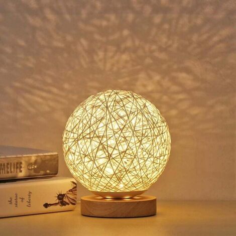 Lámpara de mesa LED de madera, creativa lámpara de noche esférica de ratán con pantalla de tres lados hecha a mano. - Fei Yu (1/4)
