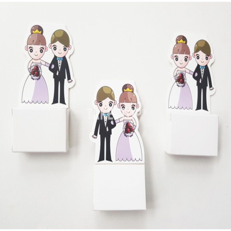 Bomboniere Matrimonio 4 Pezzi, Scatolina Carrozza Sposi In Plastica Rigida 10x9 Cm, Vuote Per Confetti E Anniversari