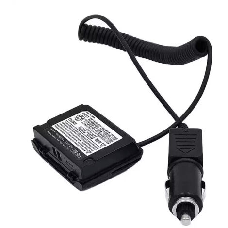 Adaptateur secteur compatible avec les modèles Yaesu VX-6, VX-7R, VX-7RB, VX-7E, VXA-700, VXA-710, VX-5, VX-5R, VX-5RS, VX-6R et VX-6RE. (1/2)