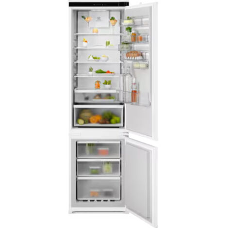 Electrolux KNT6ME19S Frigocongelatore Serie 600 TwinTech® Total No Frost 188,4 cm. Capacità netta totale: 269 L. Cerniera porta: Destra. Classe climatica: SN-T, Emissione acustica: 37 dB. Capacità ...