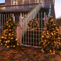 Demi-sapin de Noël lumineux de 1,5m