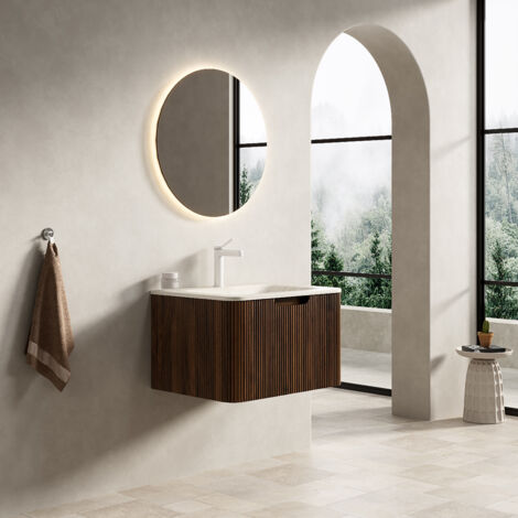 Mueble de baño mural fabricado en piedra sinterizada de travertino romano con cajones y acabado en madera de nogal