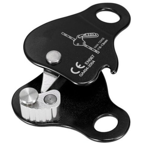 Une gaine noire pour corde d'escalade, adaptée à l'alpinisme, avec dispositif de verrouillage automatique et protection antichute. (1/5)