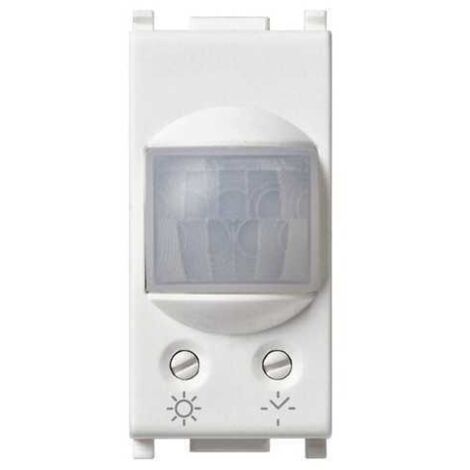 14181 Interruptor con Sensor de Presencia IR 230V Plana