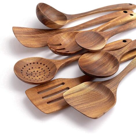 Piatti da cucina: materiali, estetica e praticità per una buona scelta