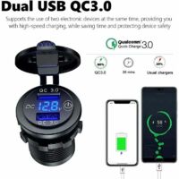 Caricabatterie per moto doppio USB/QC3.0 impermeabile 12V/24V/36W con voltmetro digitale a LED e interruttore adatto per auto, SUV e autobus (blu