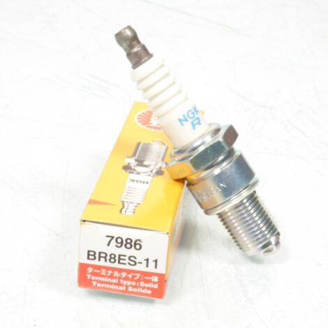 Bougie d'allumage NGK pour Auto BR8ES11 / 7986 Neuf (1/2)