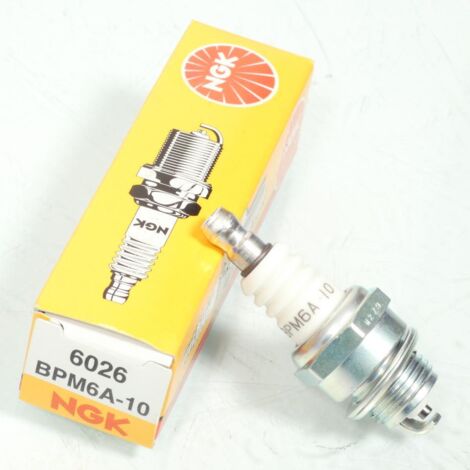 Bougie d'allumage NGK pour Auto BPM6A-10 / 6026 Neuf (1/2)