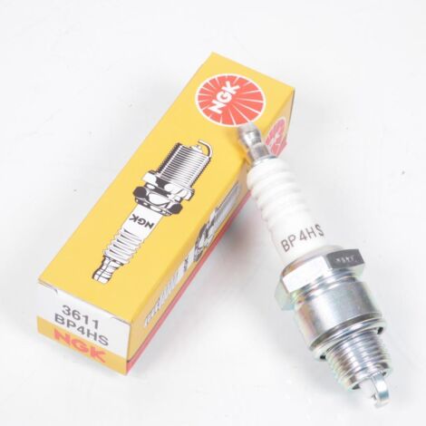 Bougie d'allumage NGK pour Mobylette Honda 50 Express 1981 à 1983 (1/5)