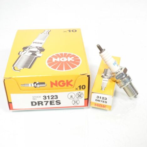 Bougie d'allumage NGK pour Quad Keeway 300 GTX 2010 à 2017 Neuf (1/3)