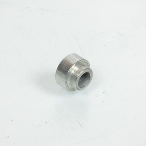 Visserie RSM pour Mobylette Motobecane 50 AV7 entretoise culasse (1/2)