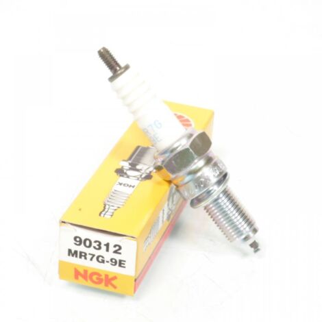 Bougie d'allumage NGK pour Scooter Honda 125 SH Ie 4T LC Euro4 (1/2)