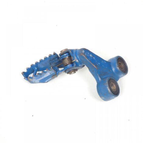 [PRODUIT D'OCCASION] Platine de repose pied pilote gauche origine pour moto Suzuki 600 (1/2)