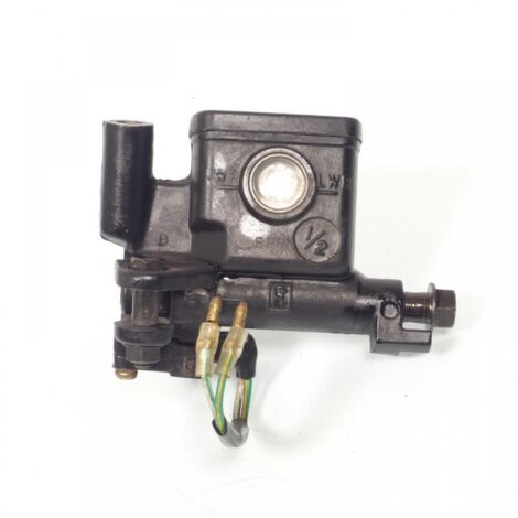 [PRODUIT D'OCCASION] Maître cylindre frein avant origine pour scooter Sym 125 HD 2004 (1/2)