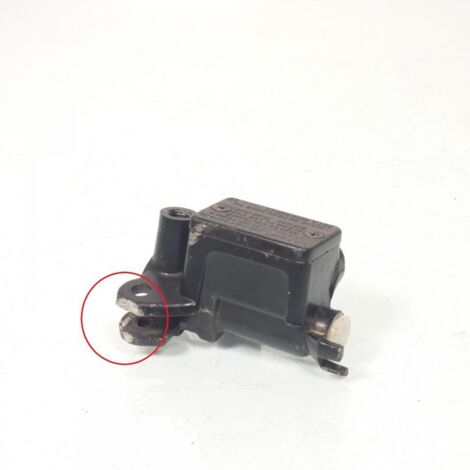 [PRODUIT D'OCCASION] Maître cylindre frein avant origine pour moto ou scooter Occasion (1/2)