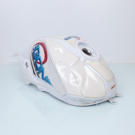 [PRODUIT D'OCCASION] Réservoir a carburant origine pour moto Suzuki 650 SV 2017-2020 (1/5)