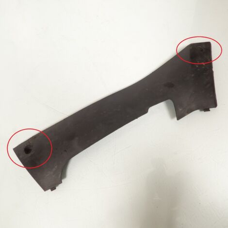 [PRODUIT D'OCCASION] Sabot gauche origine pour scooter Peugeot 50 Kisbee 2010 à 2019 (1/4)
