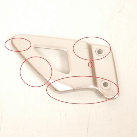 [PRODUIT D'OCCASION] Protection repose pied pilote droit pour moto Suzuki 650 SVS 1999 (1/3)