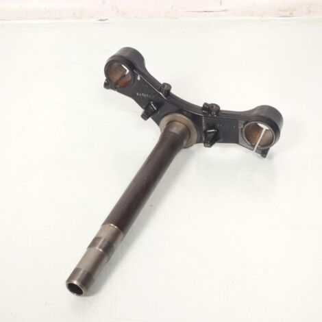 [PRODUIT D'OCCASION] Té de fourche inférieur origine pour moto Suzuki 125 Gsx-R 2018 à (1/2)