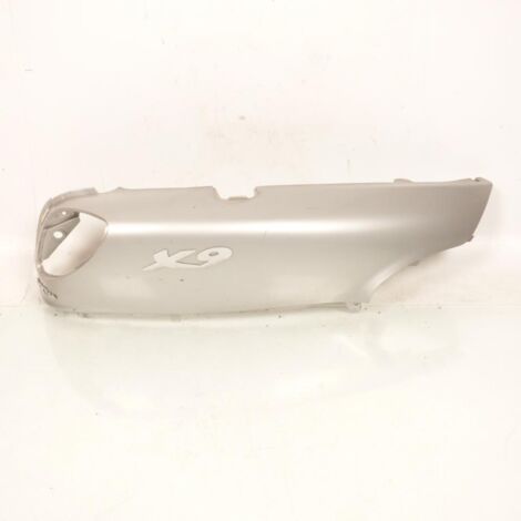 [PRODUIT D'OCCASION] Coque arrière droite origine pour scooter Piaggio 500 X9 2001 à (1/2)