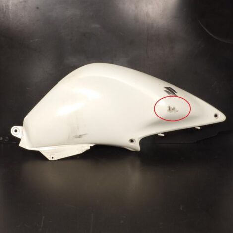 [PRODUIT D'OCCASION] Couvre réservoir droit origine pour moto Suzuki 650 DL V-strom (1/3)