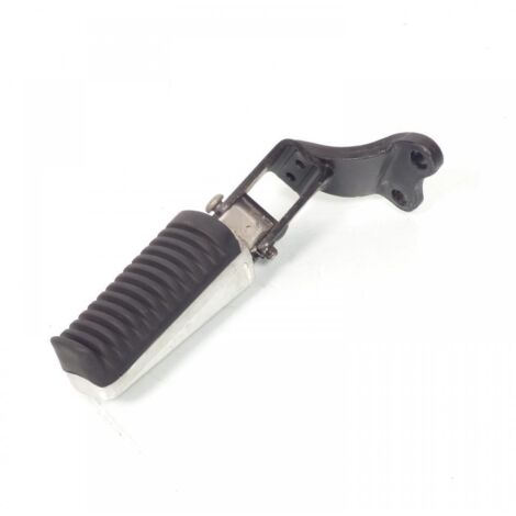 [PRODUIT D'OCCASION] Platine repose pied passager gauche origine pour Yamaha 125 Xmax (1/2)