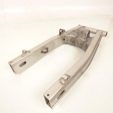 [PRODUIT D'OCCASION] Bras oscillant origine pour moto Suzuki 650 SV 1999-2002 (1/2)