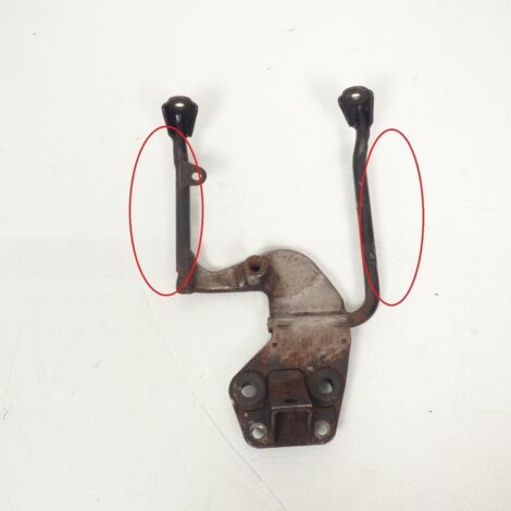 [PRODUIT D'OCCASION] Support maitre cylindre origine pour moto Yamaha 750 Xj Seca 1981 (1/2)