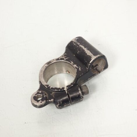 [PRODUIT D'OCCASION] Support du guidon bracelet droit origine pour moto Suzuki GSXR (1/2)
