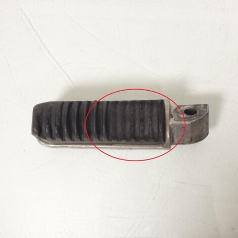 [PRODUIT D'OCCASION] Cale pied passager gauche origine pour moto Yamaha 700 MT-07