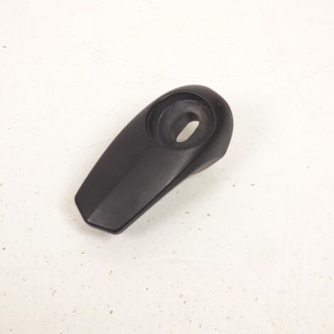 [PRODUIT D'OCCASION] Attache paquet de tablier arrière pour scooter Peugeot 50 Ludix (1/2)
