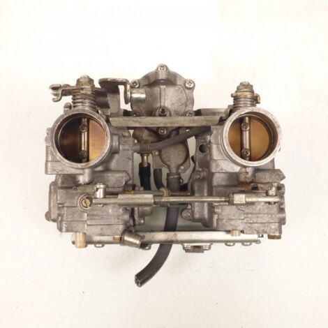 [PRODUIT D'OCCASION] Rampe de carburateur Mikuni pour moto Yamaha 550 XZ Occasion (1/5)
