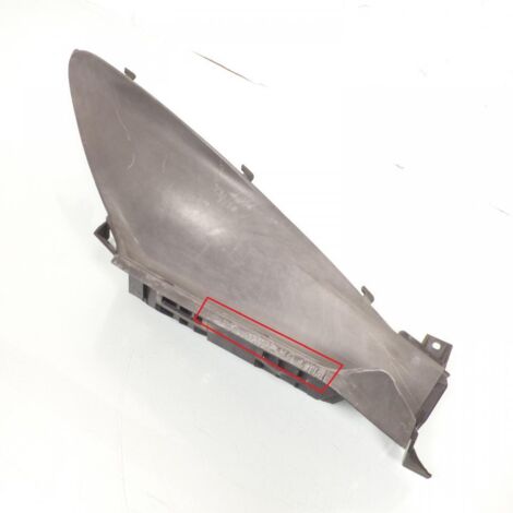 [PRODUIT D'OCCASION] Marche pied droit origine pour Suzuki 200 Burgman 2014 à 2018 (1/3)