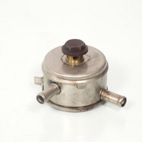 [PRODUIT D'OCCASION] Radiateur d'huile origine pour moto Yamaha 600 YZF R6 1999 à 2000 (1/2)