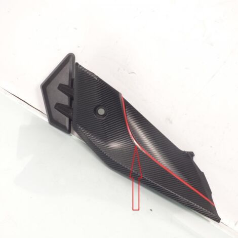[PRODUIT D'OCCASION] Cache latéral gauche origine pour moto Suzuki 750 GSX-S 2017 à (1/3)
