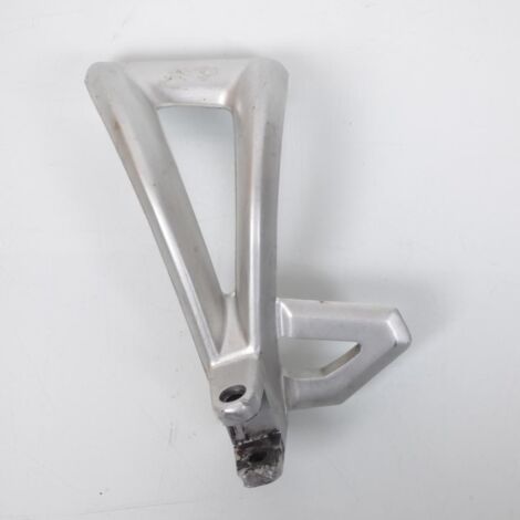 [PRODUIT D'OCCASION] Platine de repose pied passager gauche origine pour moto Triumph (1/2)