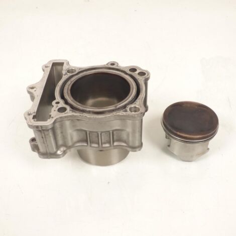 [PRODUIT D'OCCASION] Cylindre arrière origine 20F pour moto Suzuki 650 SV 1999 à 2004 (1/4)
