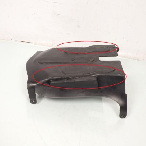 [PRODUIT D'OCCASION] Sabot bas de caisse origine pour scooter Peugeot 50 V-Clic 4T (1/2)