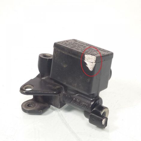 [PRODUIT D'OCCASION] Maître cylindre frein avant origine pour moto ou scooter Occasion (1/2)