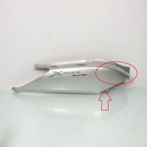 [PRODUIT D'OCCASION] Coque arrière droite origine pour Scooter Yamaha 125 Xmax 2006 à (1/4)