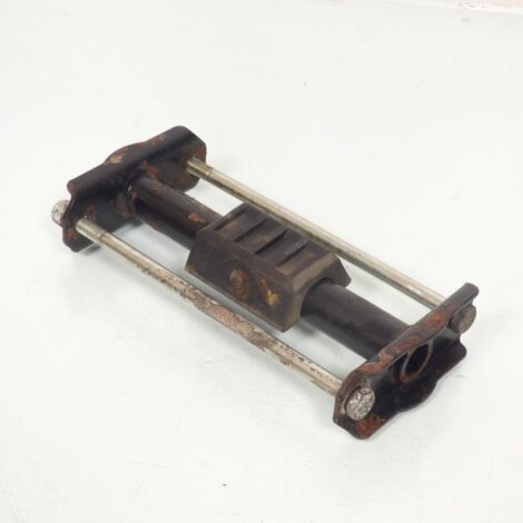 [PRODUIT D'OCCASION] Support moteur origine pour scooter Peugeot 50 Ludix Occasion (1/2)