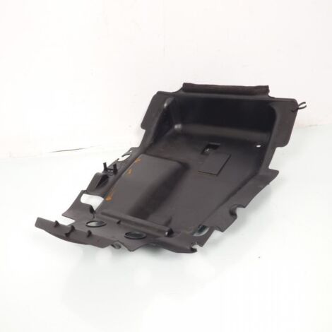 [PRODUIT D'OCCASION] Passage de roue origine pour scooter Suzuki 650 Burgman 2003 à (1/2)