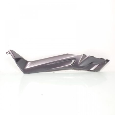 [PRODUIT D'OCCASION] Cache latéral gauche origine pour scooter Yamaha 125 Xmax (1/2)