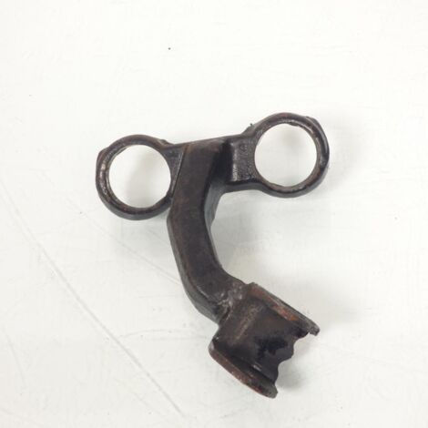 [PRODUIT D'OCCASION] Platine de repose pied pilote droit origine pour moto Suzuki 600 (1/2)