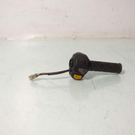[PRODUIT D'OCCASION] Commodo droit origine pour scooter Yamaha 125 Majesty 1998 à 2000 (1/5)