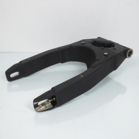 [PRODUIT D'OCCASION] Bras oscillant origine pour Moto Triumph 600 Speed four Après (1/5)