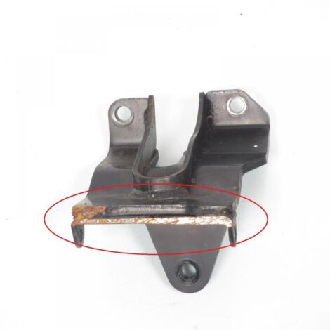 [PRODUIT D'OCCASION] Platine de repose pied pilote gauche origine pour Moto Suzuki 800 (1/4)