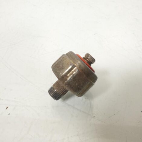 [PRODUIT D'OCCASION] Capteur d huile origine pour moto Suzuki 750 Gsx E 1980 à 1981 (1/2)