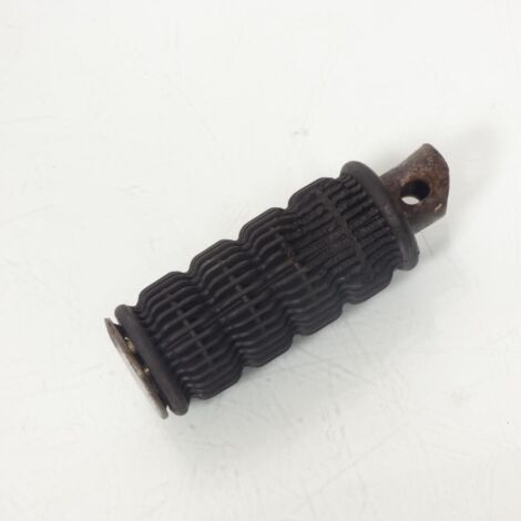 [PRODUIT D'OCCASION] Cale pied passager origine pour moto Suzuki 550 GS 1980 Occasion (1/2)